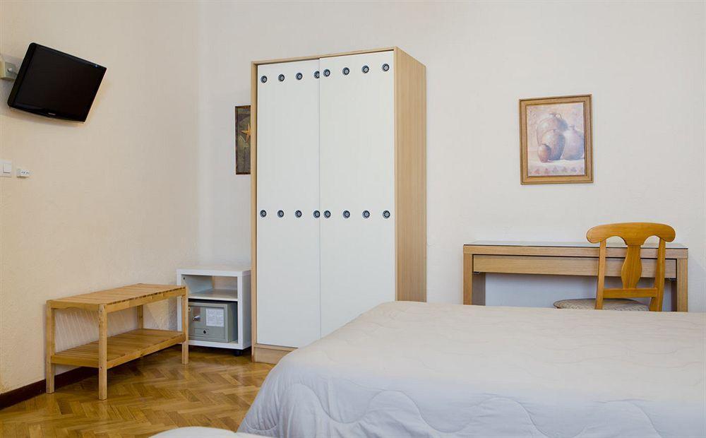 Hostal America Madrid Exterior foto
